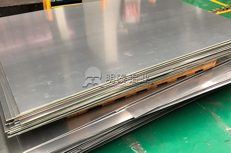 廣東電池托盤用鋁合金板帶規(guī)格有哪些?具體價(jià)格多少 廣東電池托盤用鋁合金板帶規(guī)格有哪些?具體價(jià)格多少